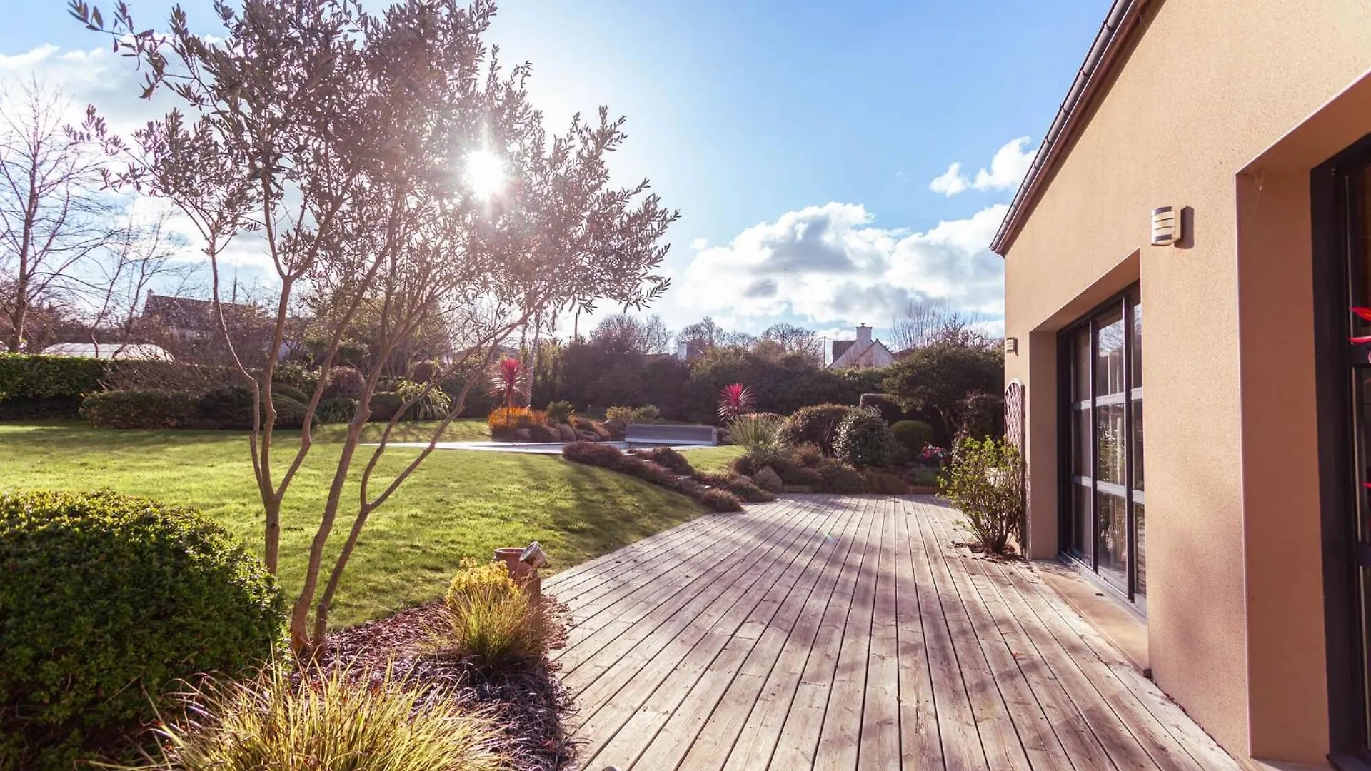 Maison Pour 10, Avec Un Grand Jardin Et Une Piscine Penvenan Holiday home
